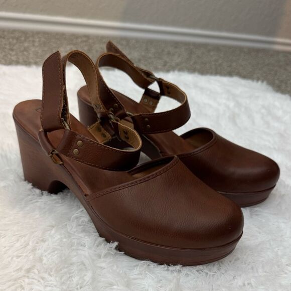 BOC Rina Leather Clogs Strap Platform Pump Size 10M - Picture 1 of 11